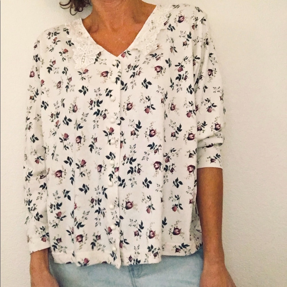 💐VTG floral cottage core button down shirt - Picture 5 of 10
